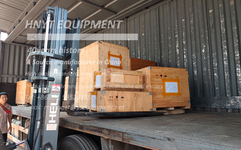 Export of mining Xiangtan locomotive parts 4.jpg