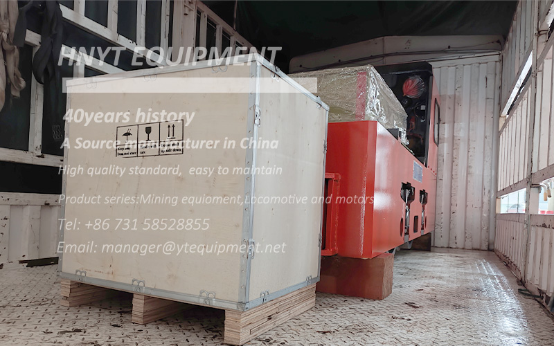 shipment of 5 ton lithium battery locomotive.jpg